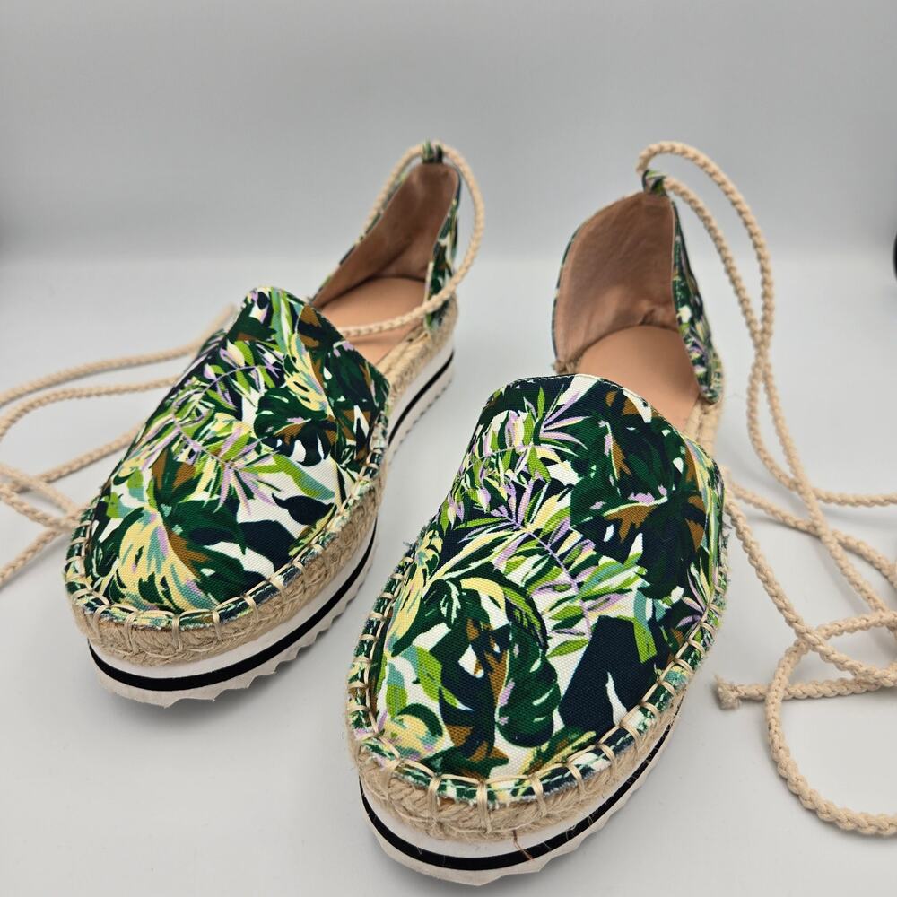 Jennifer Lopez LARENN Tropical Leaf Espadrille Lace‑Up Shoes – Size 8M